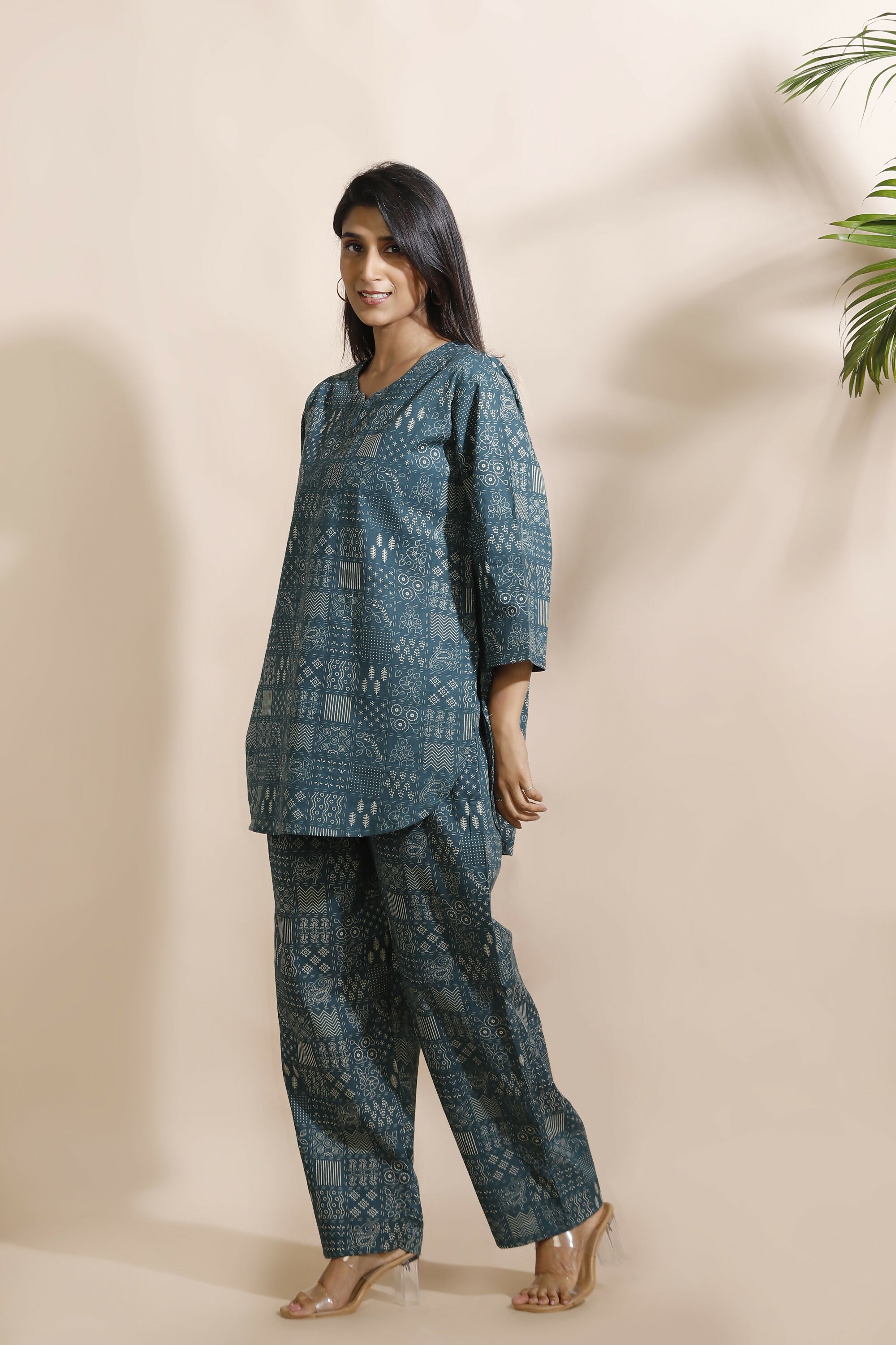 Breathables Abstract Green Cotton Kurta & Pant Co-Ord Set - Dista