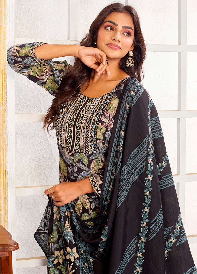 Monjolika Fashion Black Chanderi Embroidered Work Party Pant Style Suit