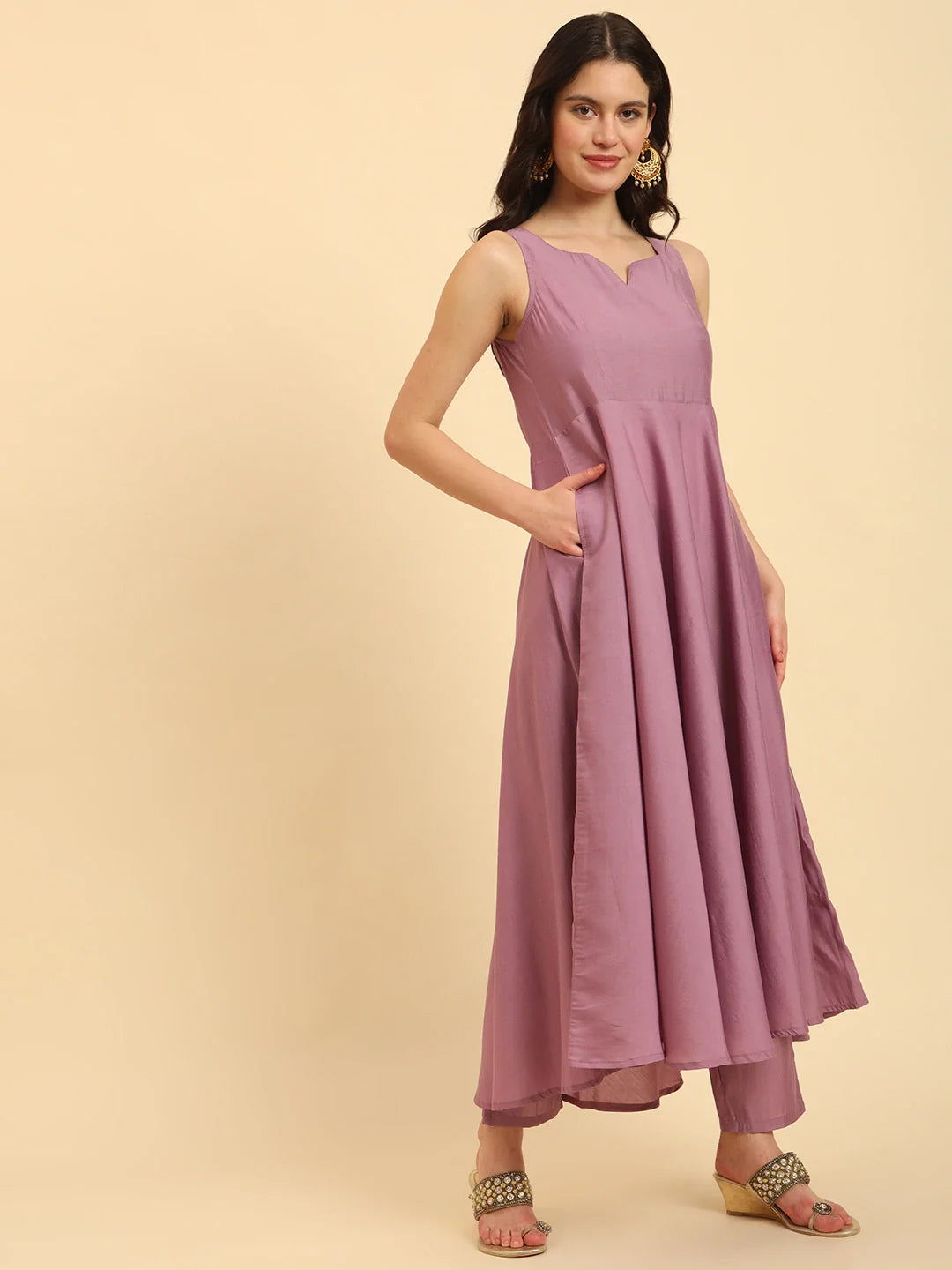 Yufta Purple Silk Sleeveless Kurta With Pant Banarasi Dupatta Set