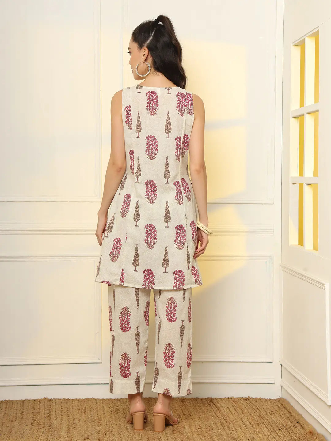 Yufta Pink And Off White Ethnic Motifs Cotton Top And Trouser Co-Ord Set