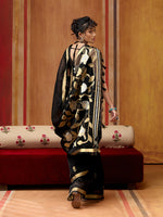 Thumbnail for Monjolika Fashion Black Silk Blend woven Work Saree - Distacart