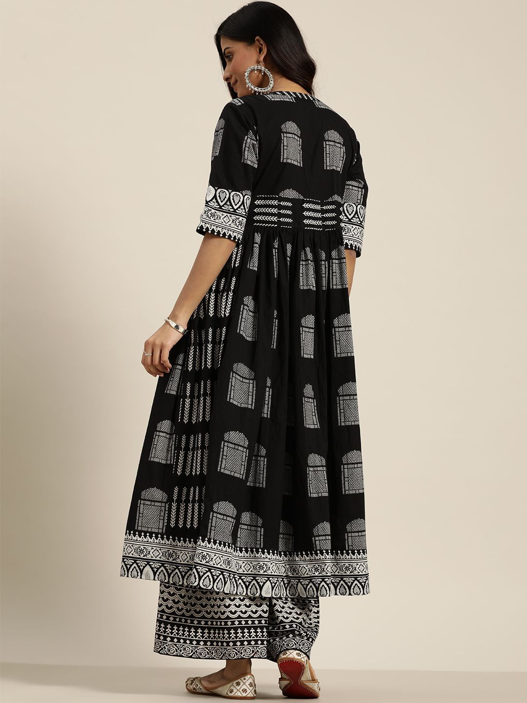 Sangria Women Black & White Ethnic Motifs Printed Pure Cotton Kurta with Sharara
