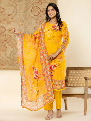Yufta Pure Oragnza Kurta Set With Pant And Dupatta Comes With Cotton Lining And Intricate Handwork