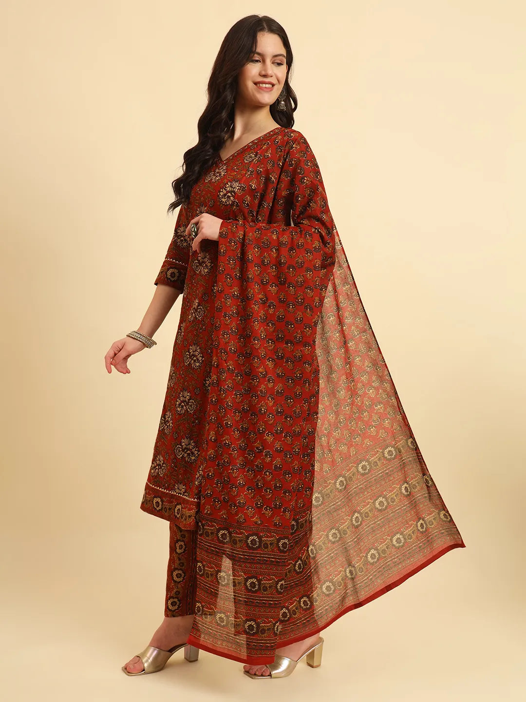 Yufta Red Pure Cotton Floral Sequins Work Kurta Set With Dupatta - Distacart