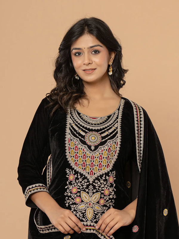 Yufta Black Velvet Embroidered A Have Cotton Lining Kurta Dupatta Set