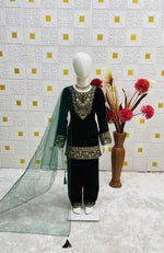 Thumbnail for Evanik Green Designer Viscose Velvet Embroidered Work Kids Kurta Set - Distacart