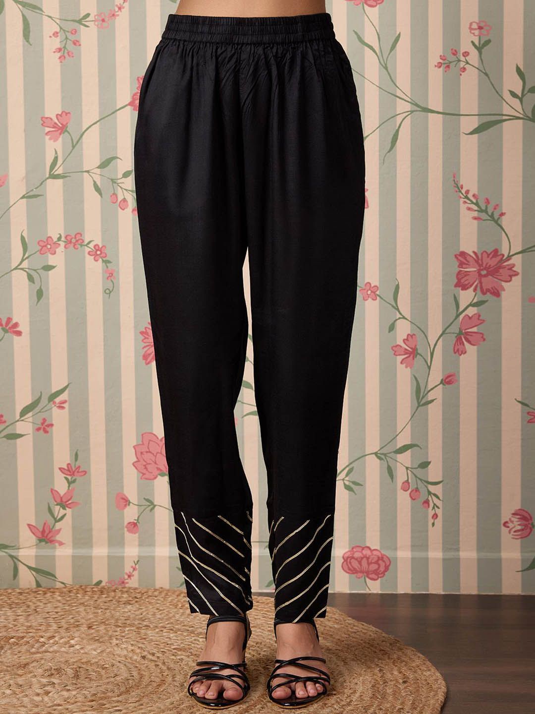 Ode by House of Pataudi Floral Printed Regular Kurta with Trousers & With Dupatta - Distacart