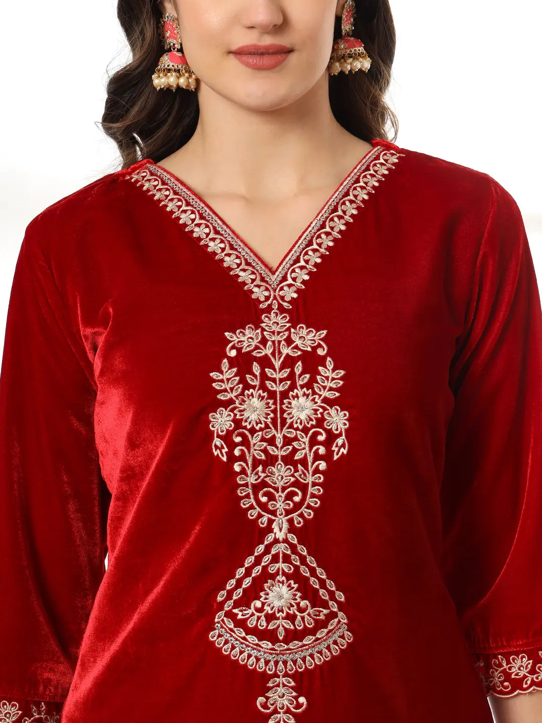 Yufta Velvet Maroon Kurta Dupatta Set With Embroidery