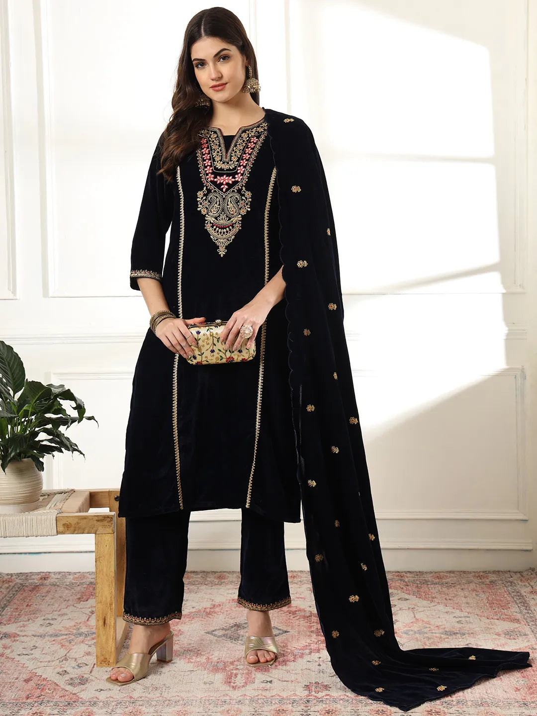 Yufta Velvet Black Kurta Dupatta Set With Embroidery - Distacart
