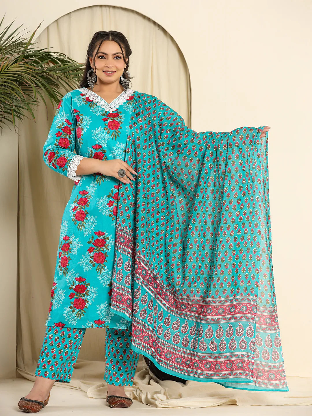 Yufta Pure Cotton Blue Kurta Dupatta Pant Set With Handwork
