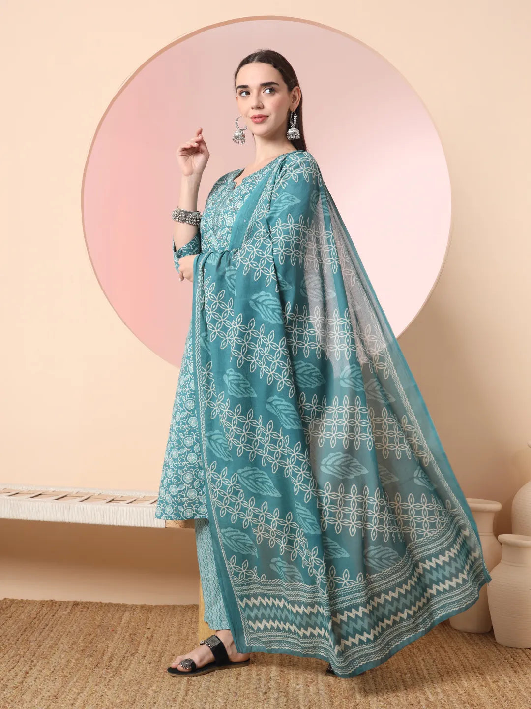 Yufta Green Pure Cotton Thread_Work Straight Kurta Dupatta Pant Set - Distacart