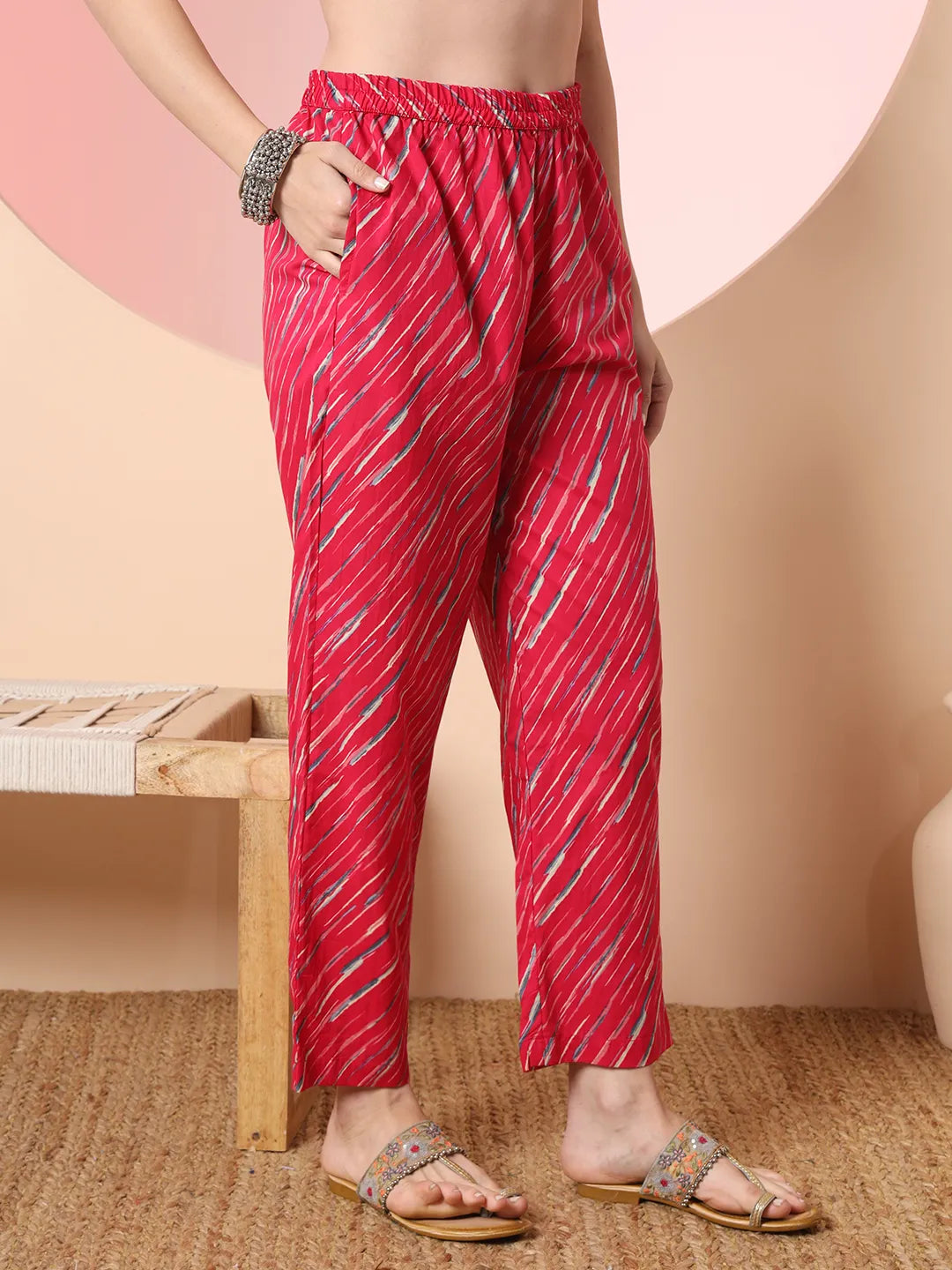 Yufta Pink Pure Cotton Thread_Work Straight Kurta Dupatta Pant Set