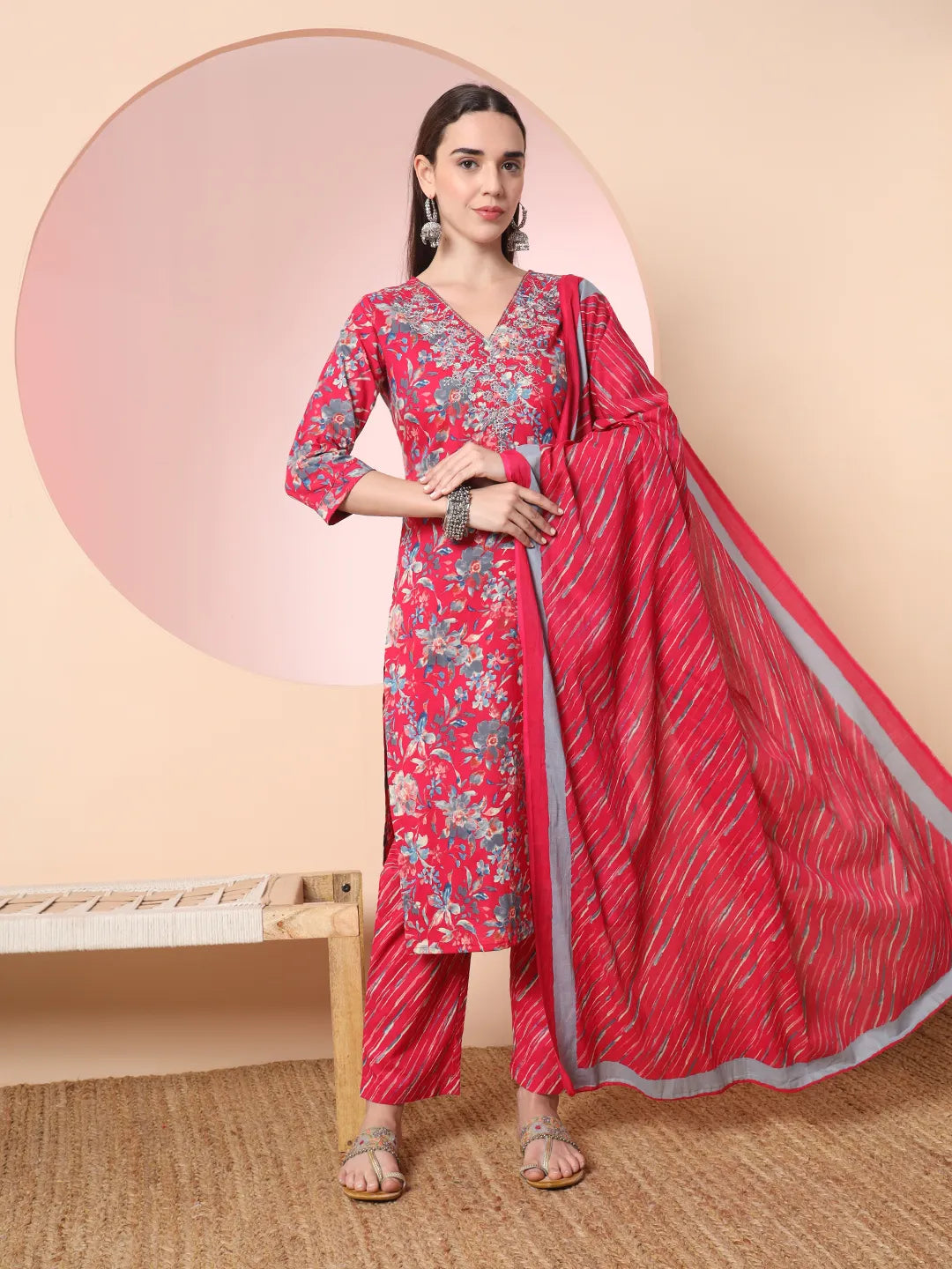 Yufta Pink Pure Cotton Thread_Work Straight Kurta Dupatta Pant Set