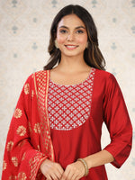 Thumbnail for Ode by House of Pataudi Floral Embroidered Sequined Straight Kurta & Trousers With Dupatta - Distacart