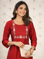 Thumbnail for Ode by House of Pataudi Floral Embroidered Yoke Sequined Straight Kurta with Trousers - Distacart