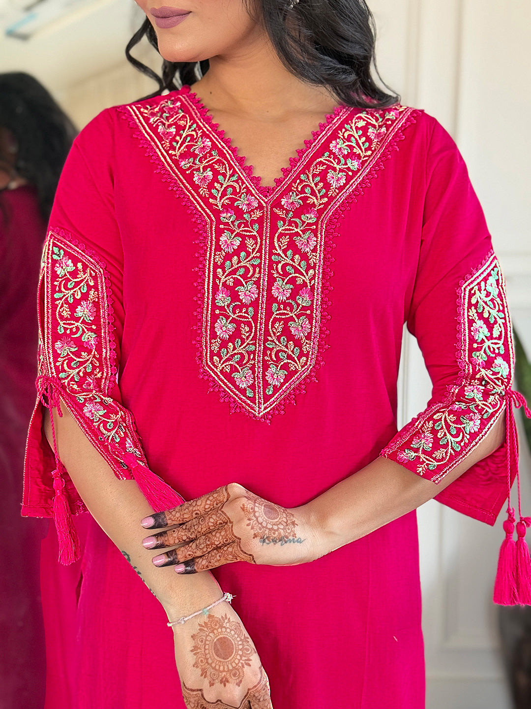 The52 Beautiful Women's Thread work Viscose Fabric Straight Kurta, Pant and Dupatta Set