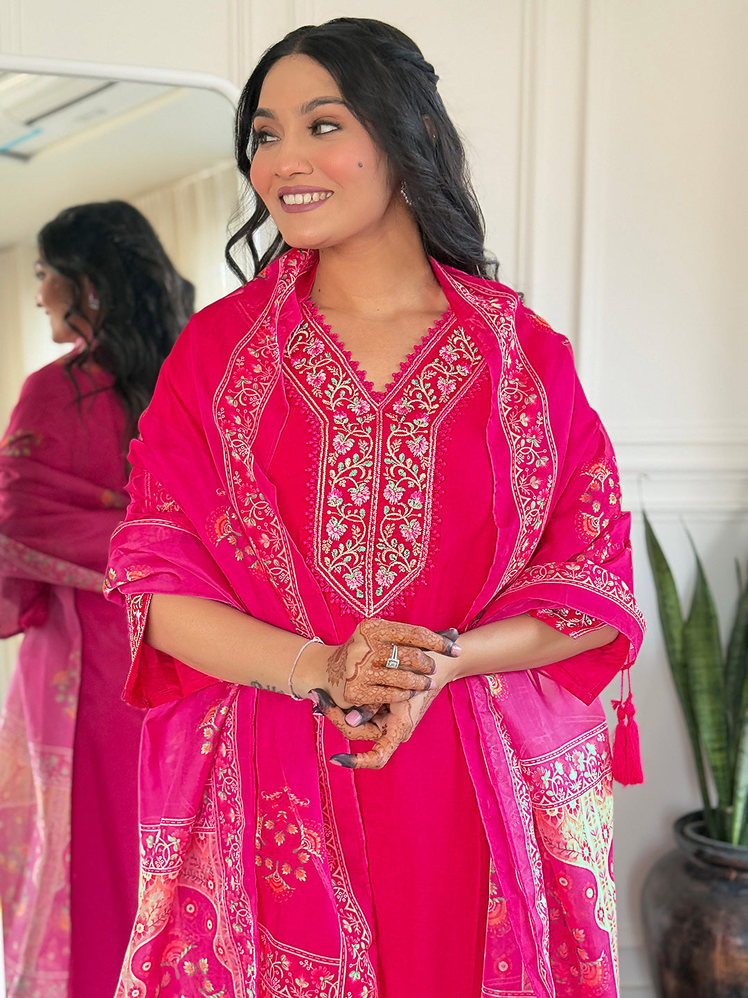The52 Beautiful Women's Thread work Viscose Fabric Straight Kurta, Pant and Dupatta Set