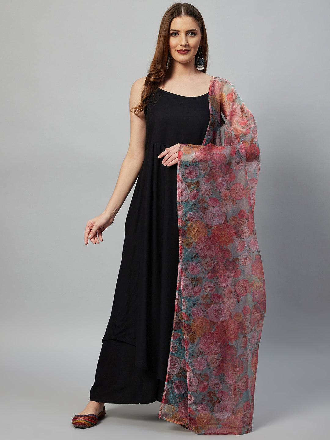 InWeave Black Strappy Set With Green Organza Dupatta