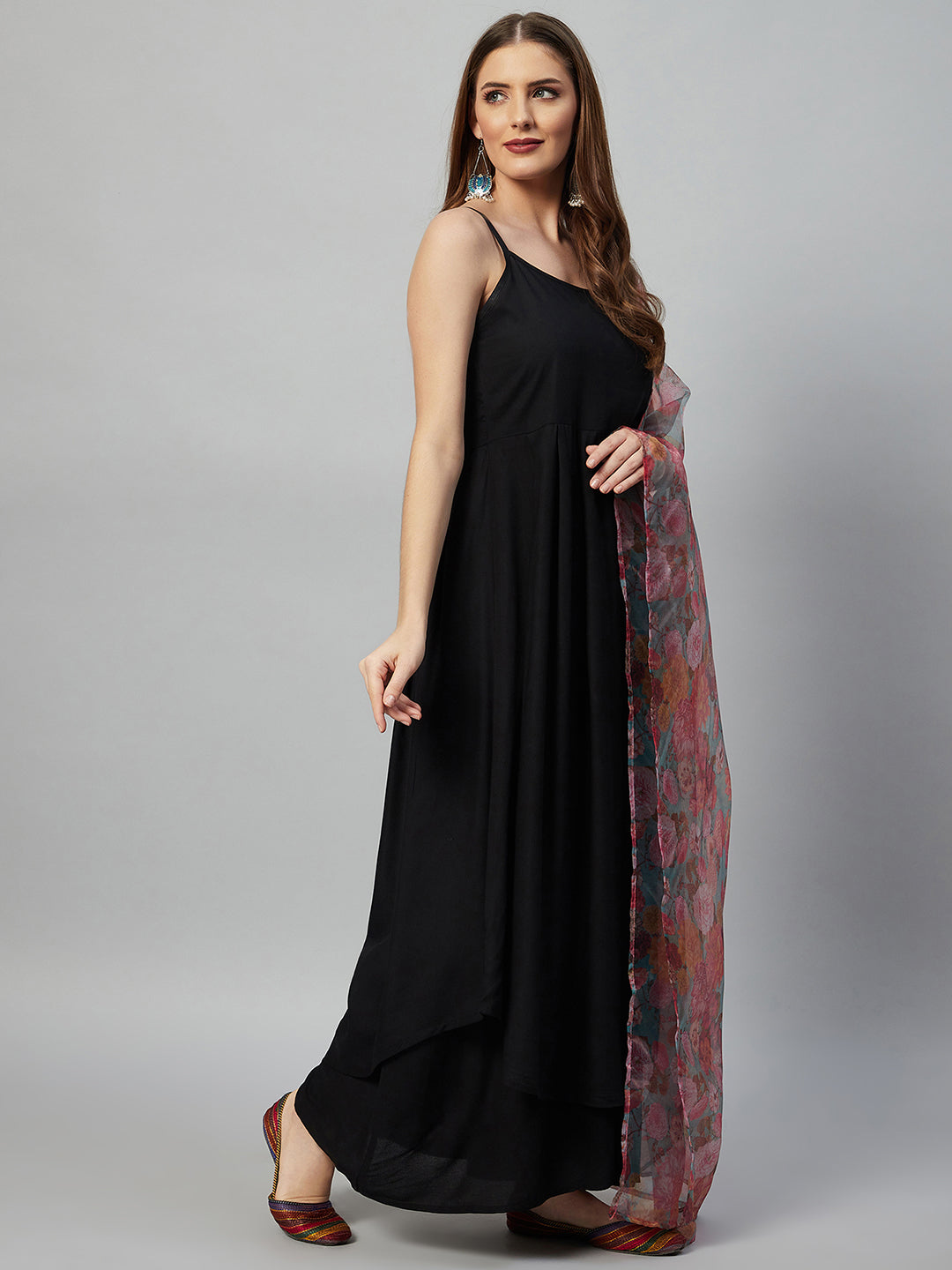 InWeave Black Strappy Set With Green Organza Dupatta