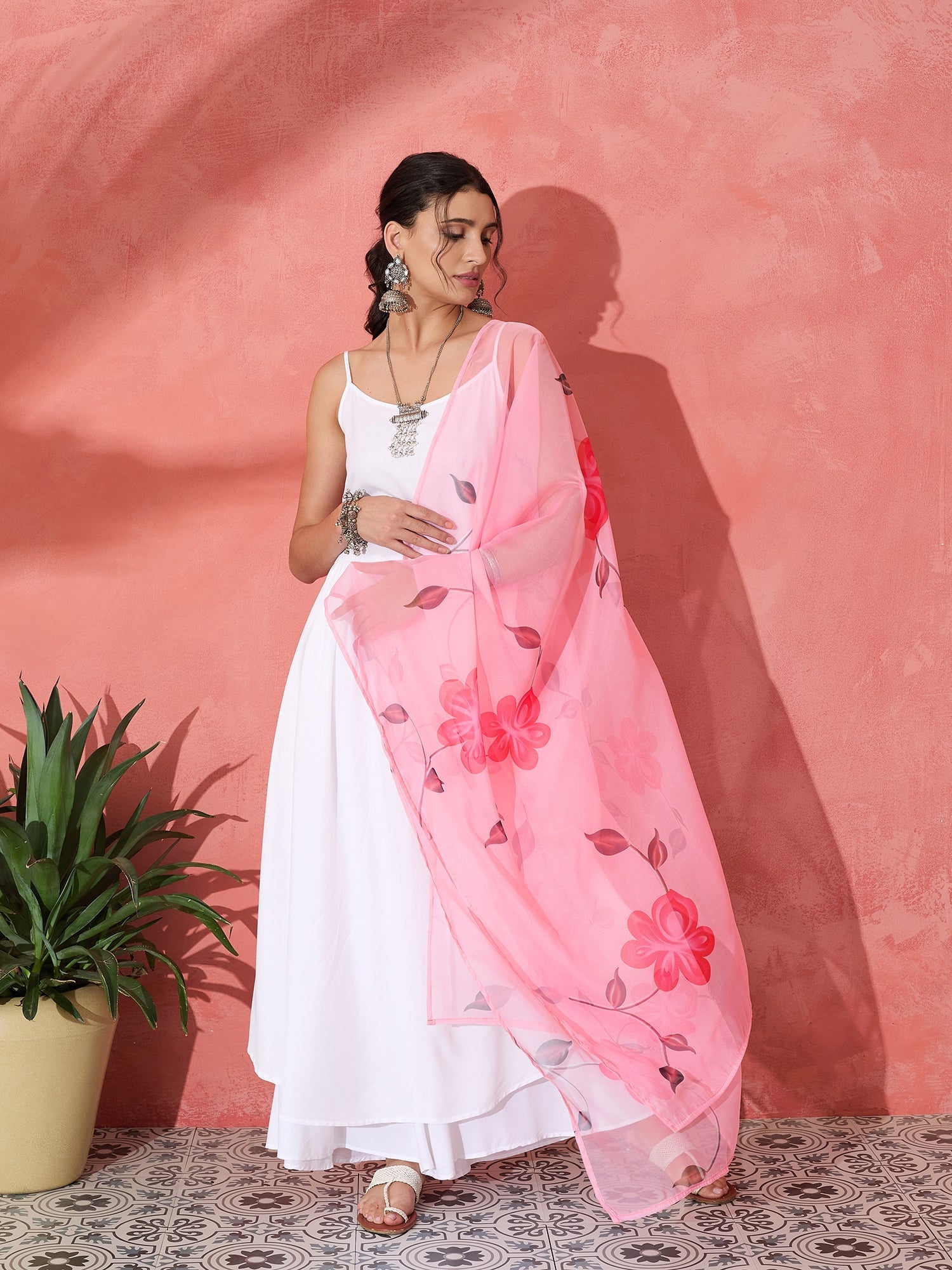 InWeave White Strappy Kurta Set With Pink Hand Print Dupatta