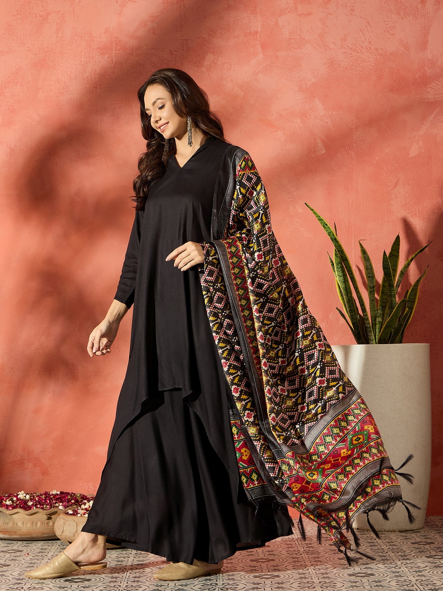 InWeave Black Mandarin Patola Kurta Set - Distacart