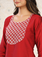 Thumbnail for Ode by House of Pataudi Floral Embroidered Yoke Sequined Straight Kurta with Trousers - Distacart