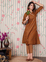 Thumbnail for Ode by House of Pataudi Floral Printed Angrakha Pure Cotton Kurta with Trousers - Distacart