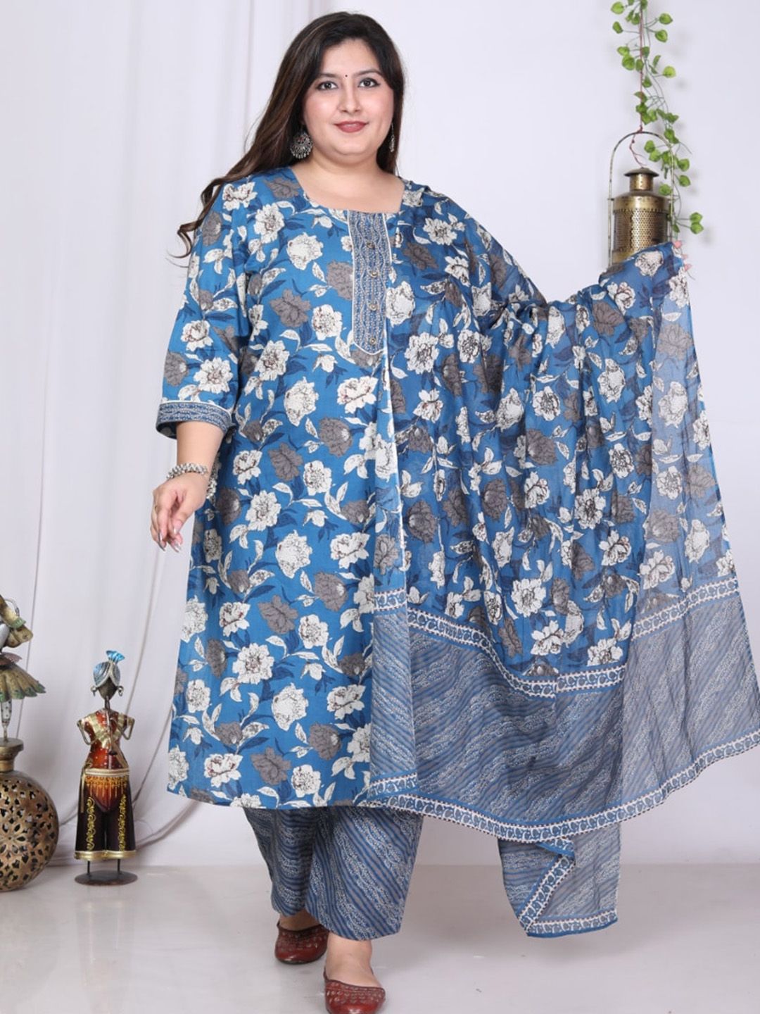 Swasti Floral Printed Regular Sequinned Pure Cotton Kurta with Trousers & Dupatta - Distacart