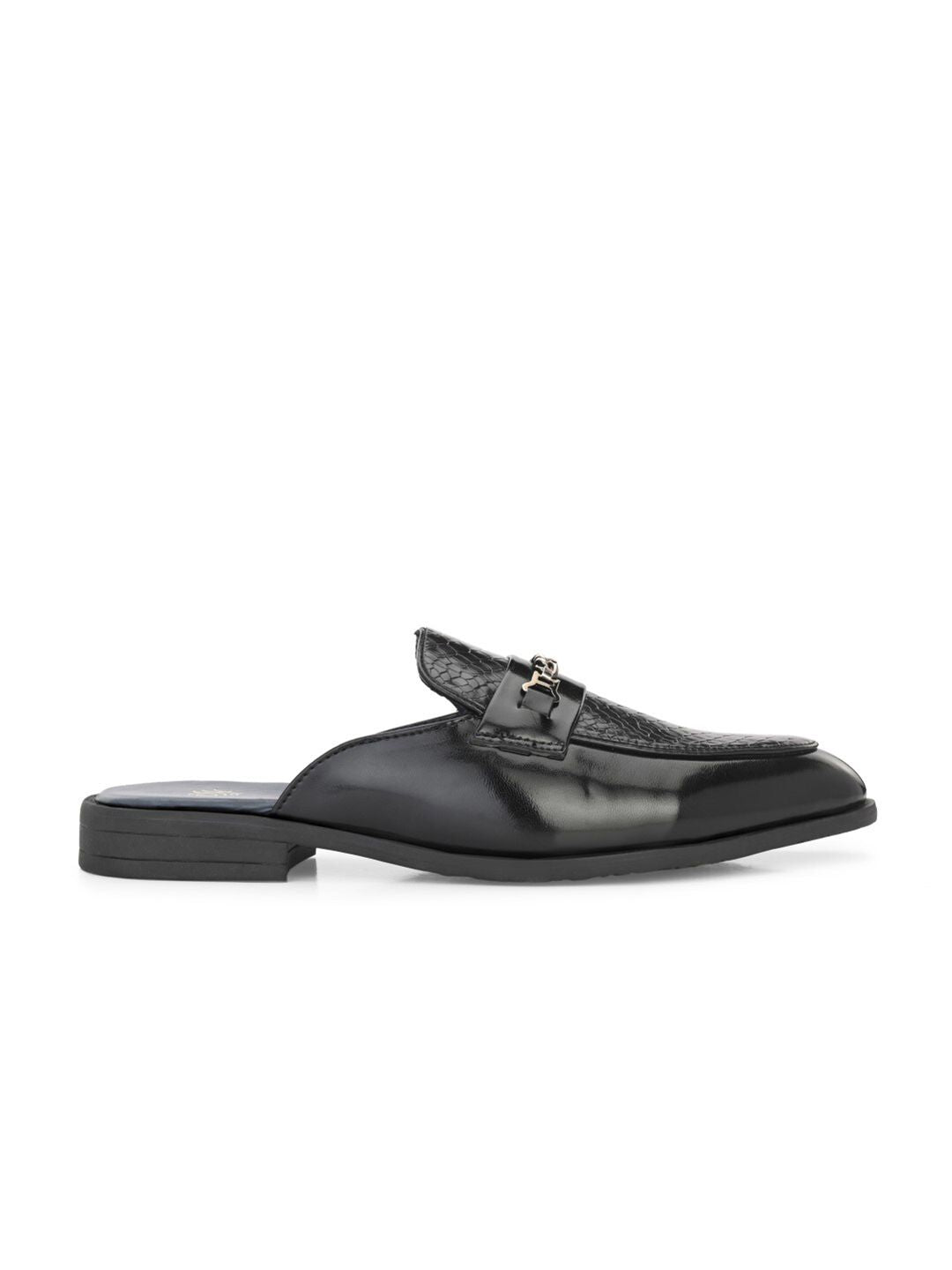 House of Pataudi Textured Shoe-Style Sandals
