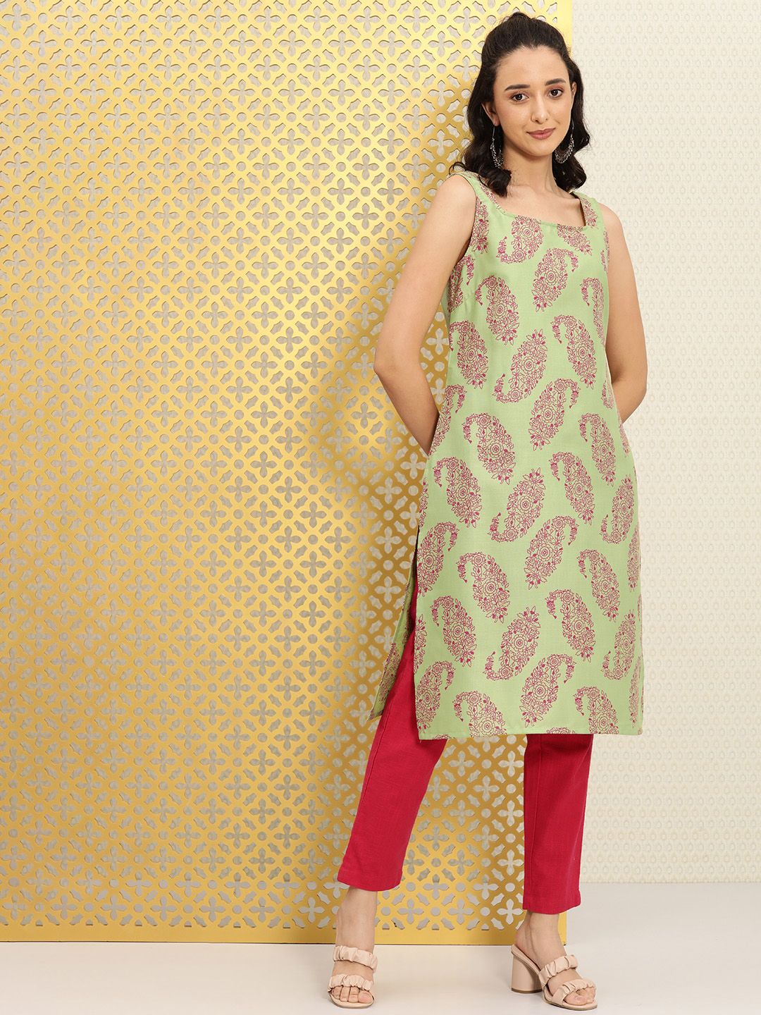 Ode by House of Pataudi Women Green & Fuchsia Paisley Printed Straight Rozana Kurta - Distacart