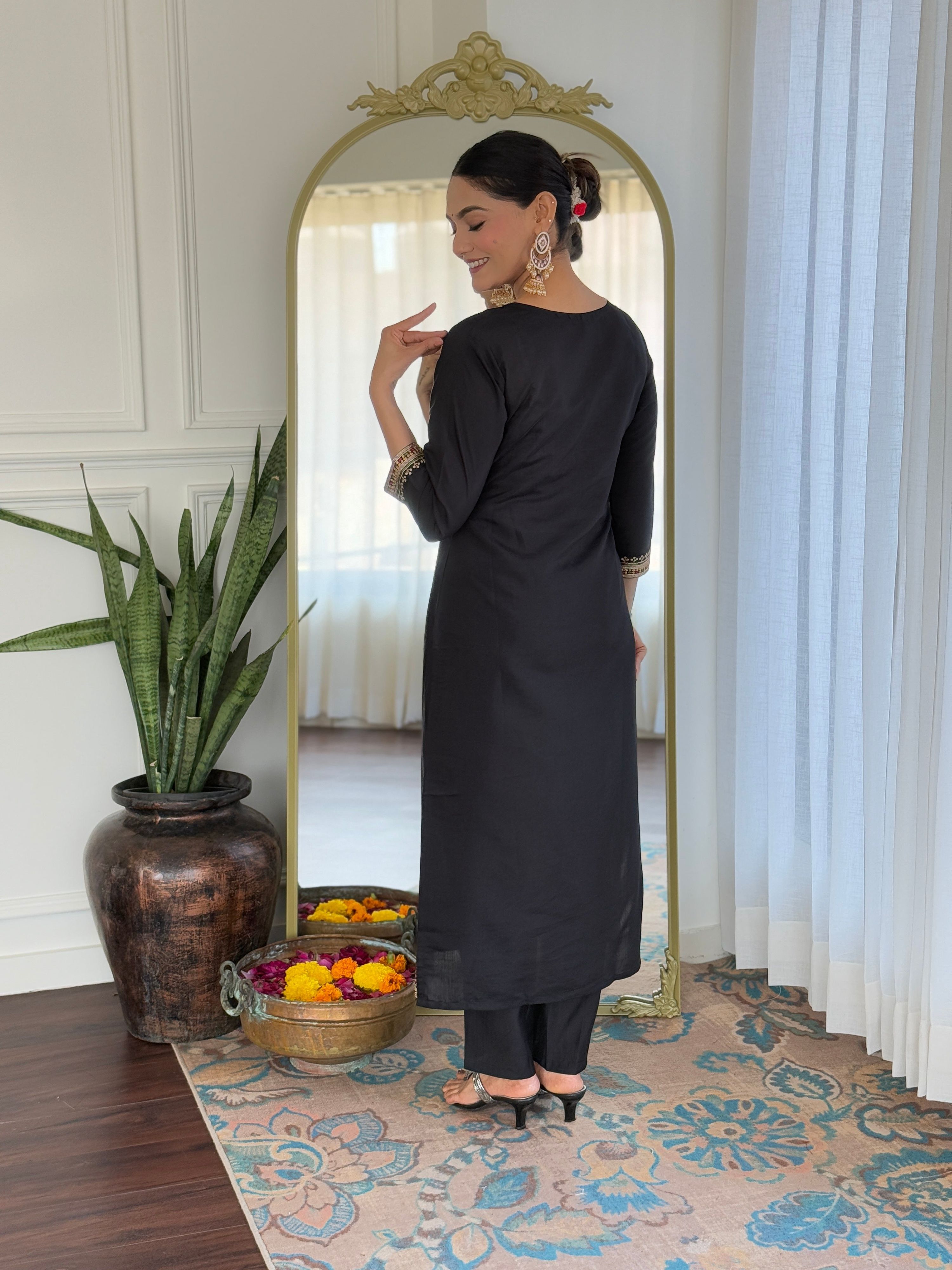 The52 Women's Viscose Embroidery work Straight Kurta with Pant and Dupatta Set