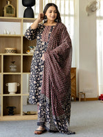 Thumbnail for Yufta Piping On Yoke Floral Print Black Cotton Plus Size Kurta Set With Dupatta Set