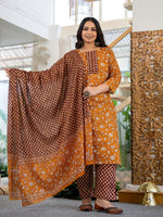 Thumbnail for Yufta Piping On Yoke Floral Print Mustard Cotton Plus Size Kurta Set With Dupatta Set
