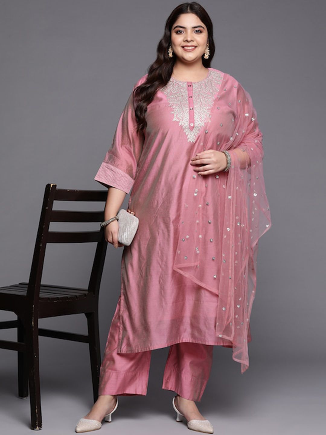 Sztori Plus Size Floral Embroidered Regular Chanderi Silk Kurta & Trousers With Dupatta - Distacart