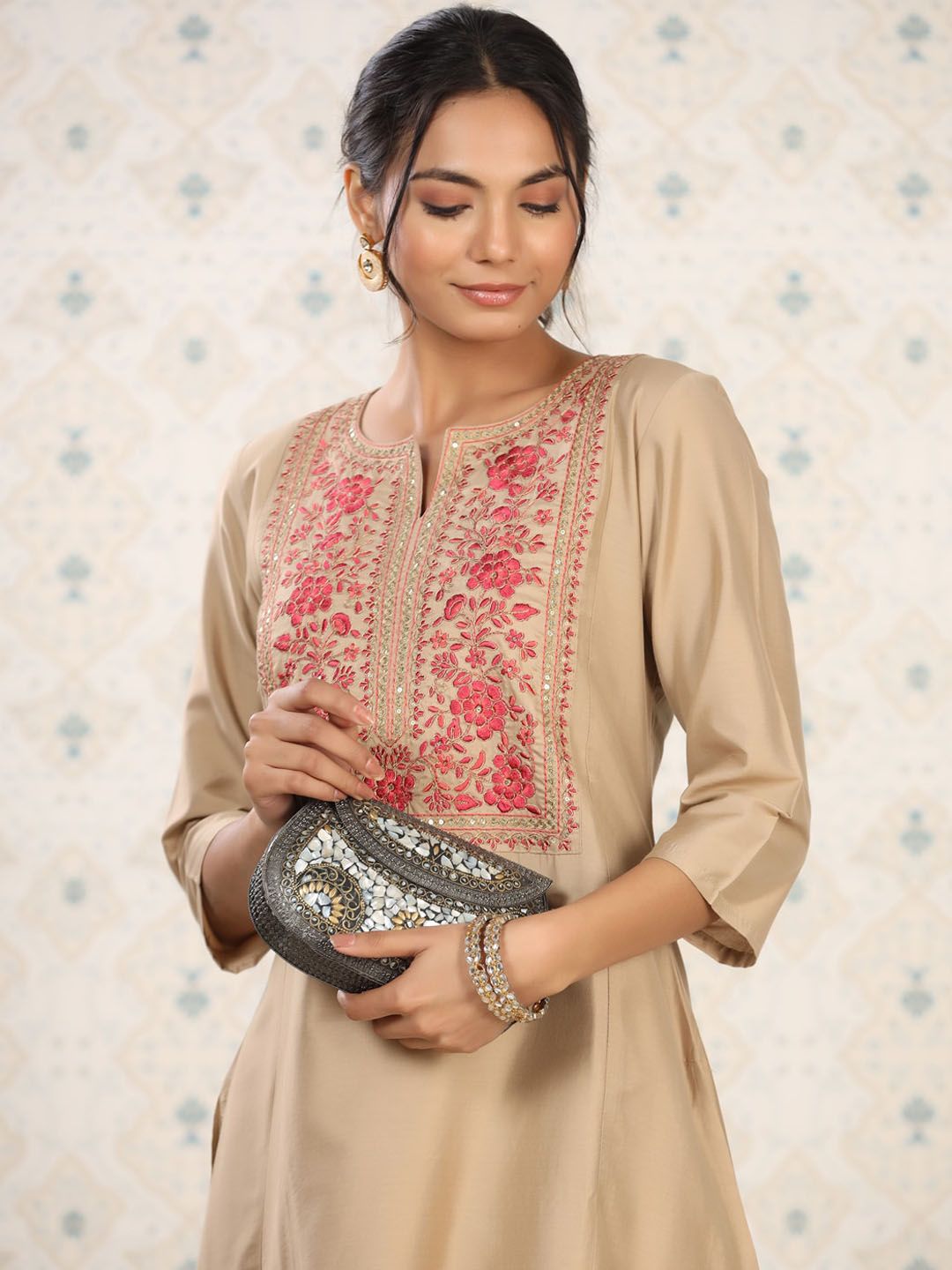 Ode by House of Pataudi Women Floral Yoke Design Thread Work Kurta - Distacart