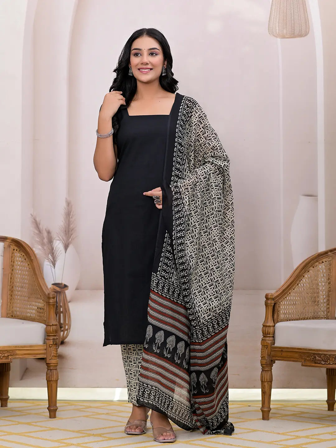 Yufta Black & Beige Pure Cotton Straight Kurta Dupatta Set - Distacart