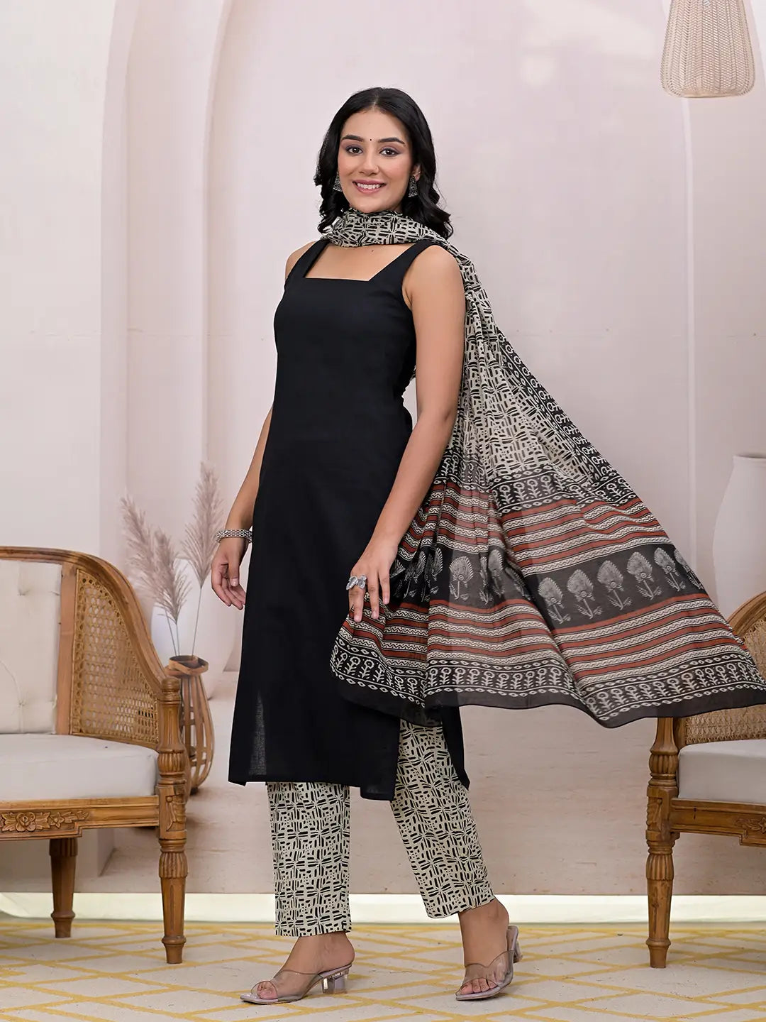 Yufta Black & Beige Pure Cotton Straight Kurta Dupatta Set - Distacart