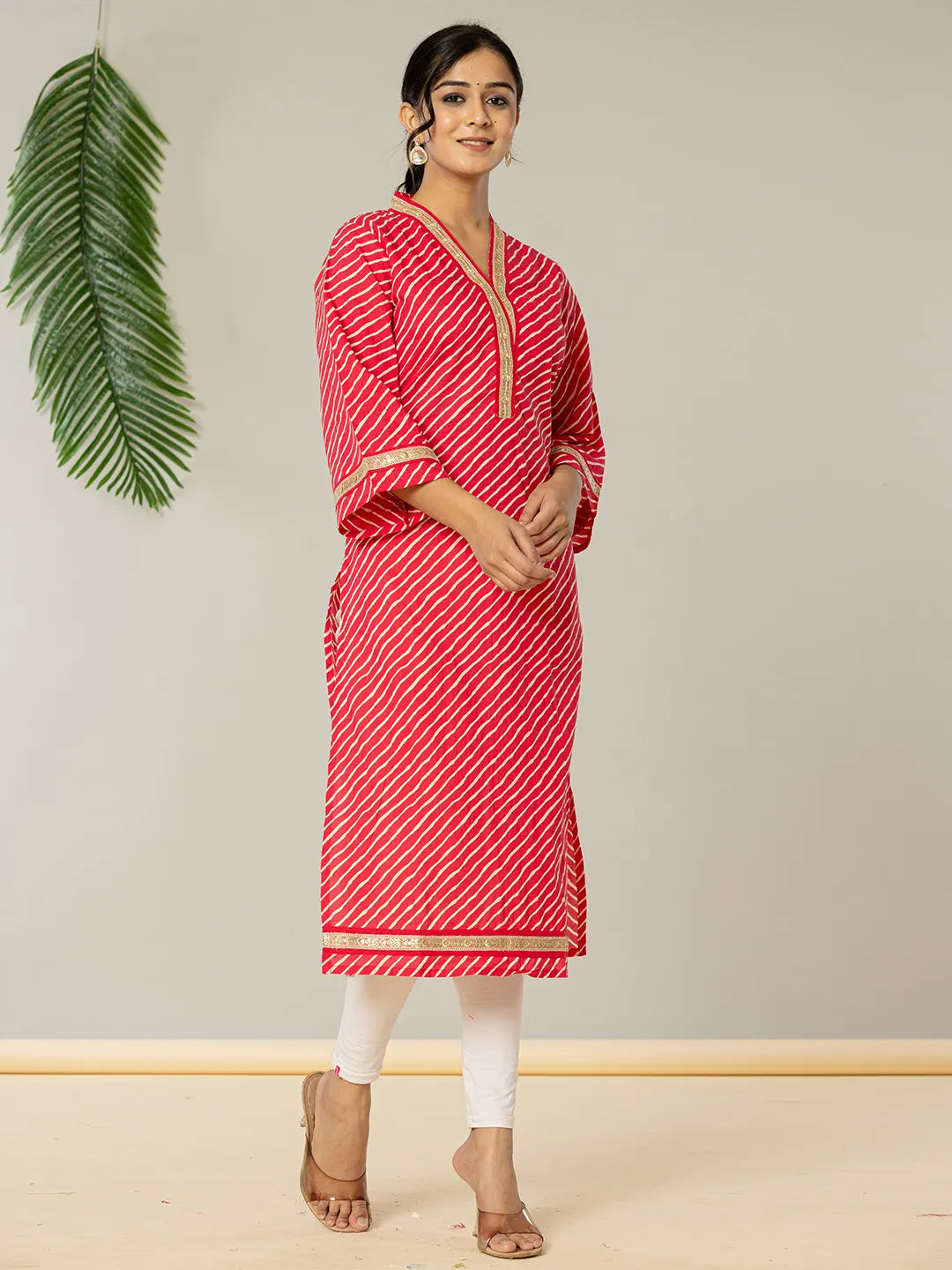 Yufta Cotton Pink Leheriya Kurta