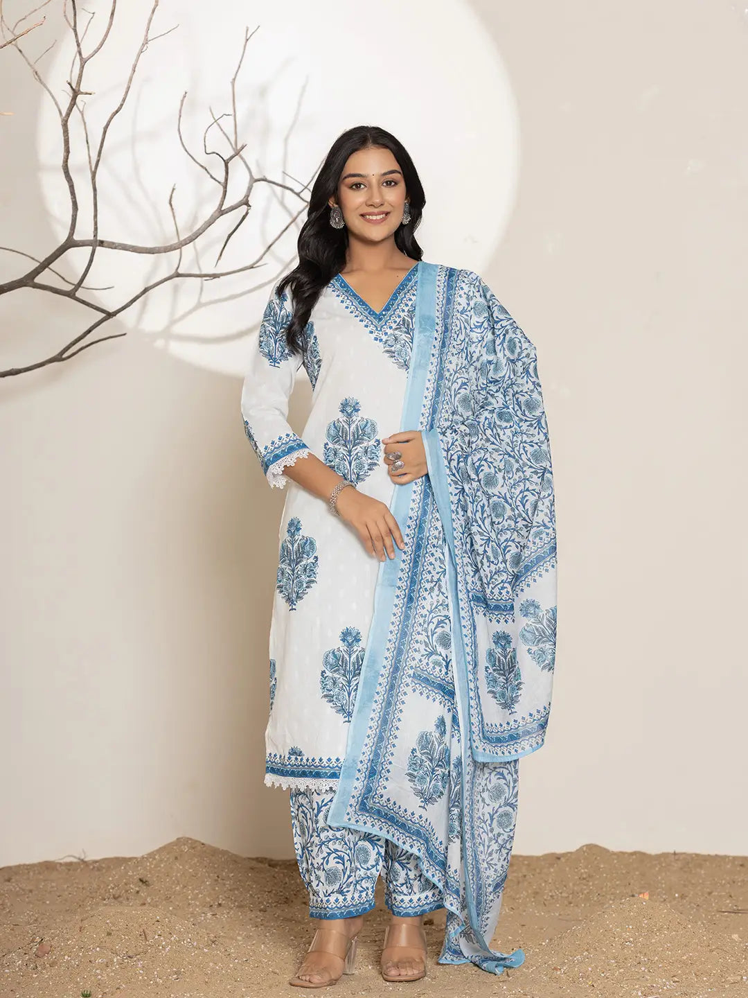Yufta Blue And White Floral Print Cotton Kurta And Harem Pants With Dupatta Set - Distacart