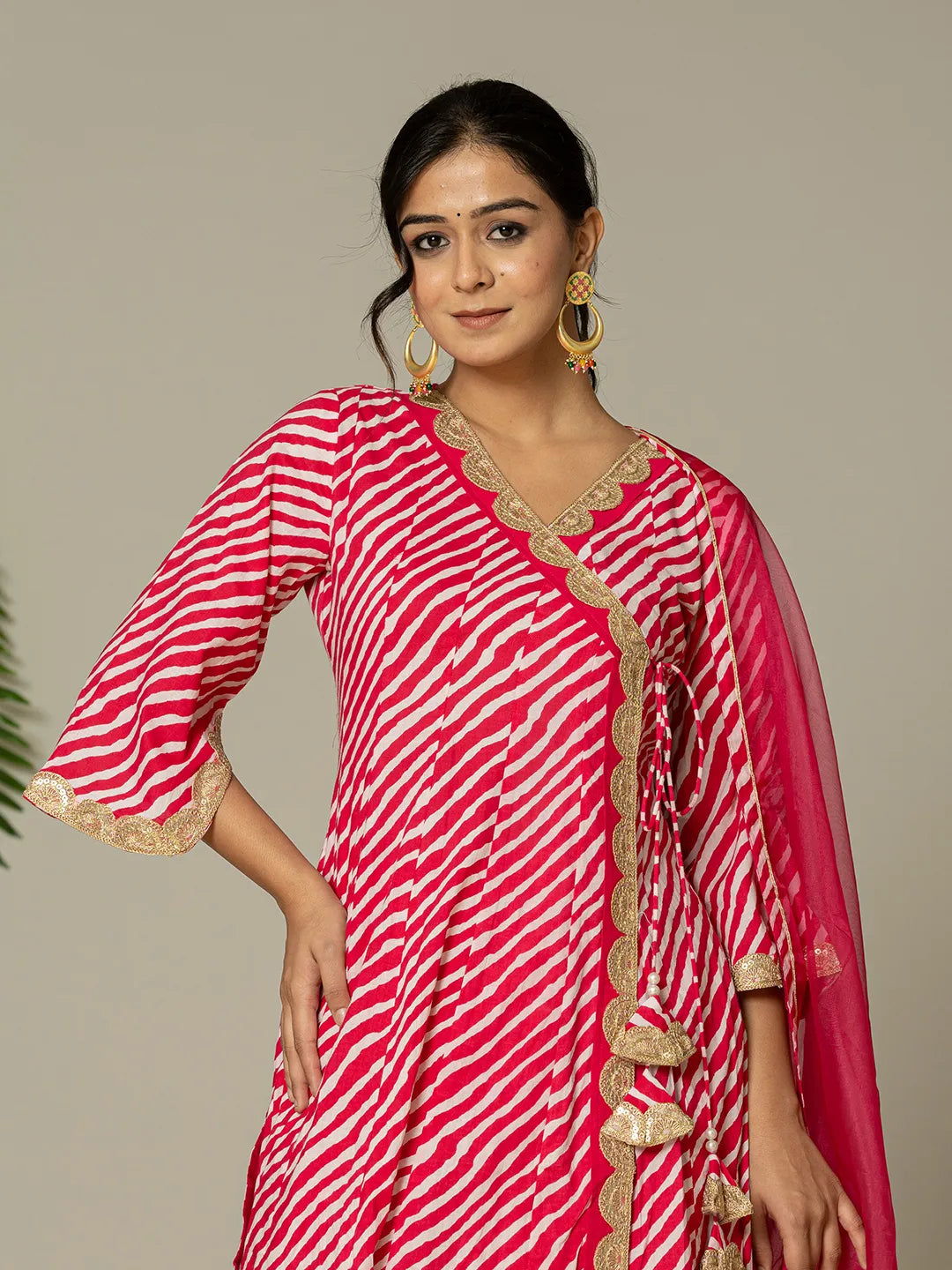 Yufta Cotton Leheriya Hot Pink Kurta Dupatta Pant Set