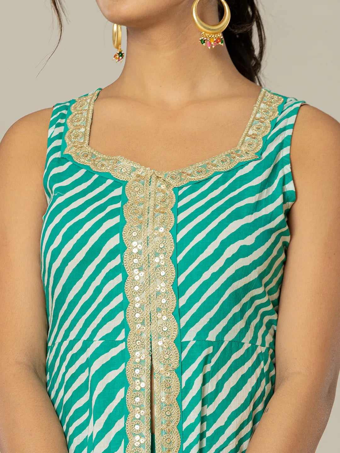 Yufta Cotton Leheriya Kurta Dupatta Pant Set