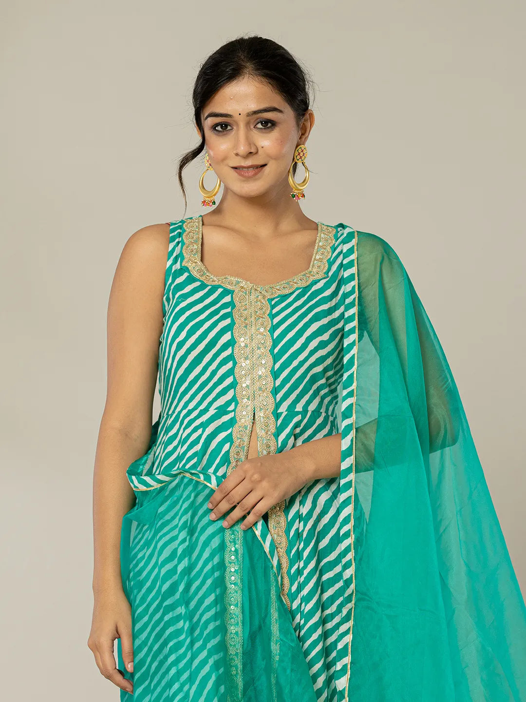 Yufta Cotton Leheriya Kurta Dupatta Pant Set
