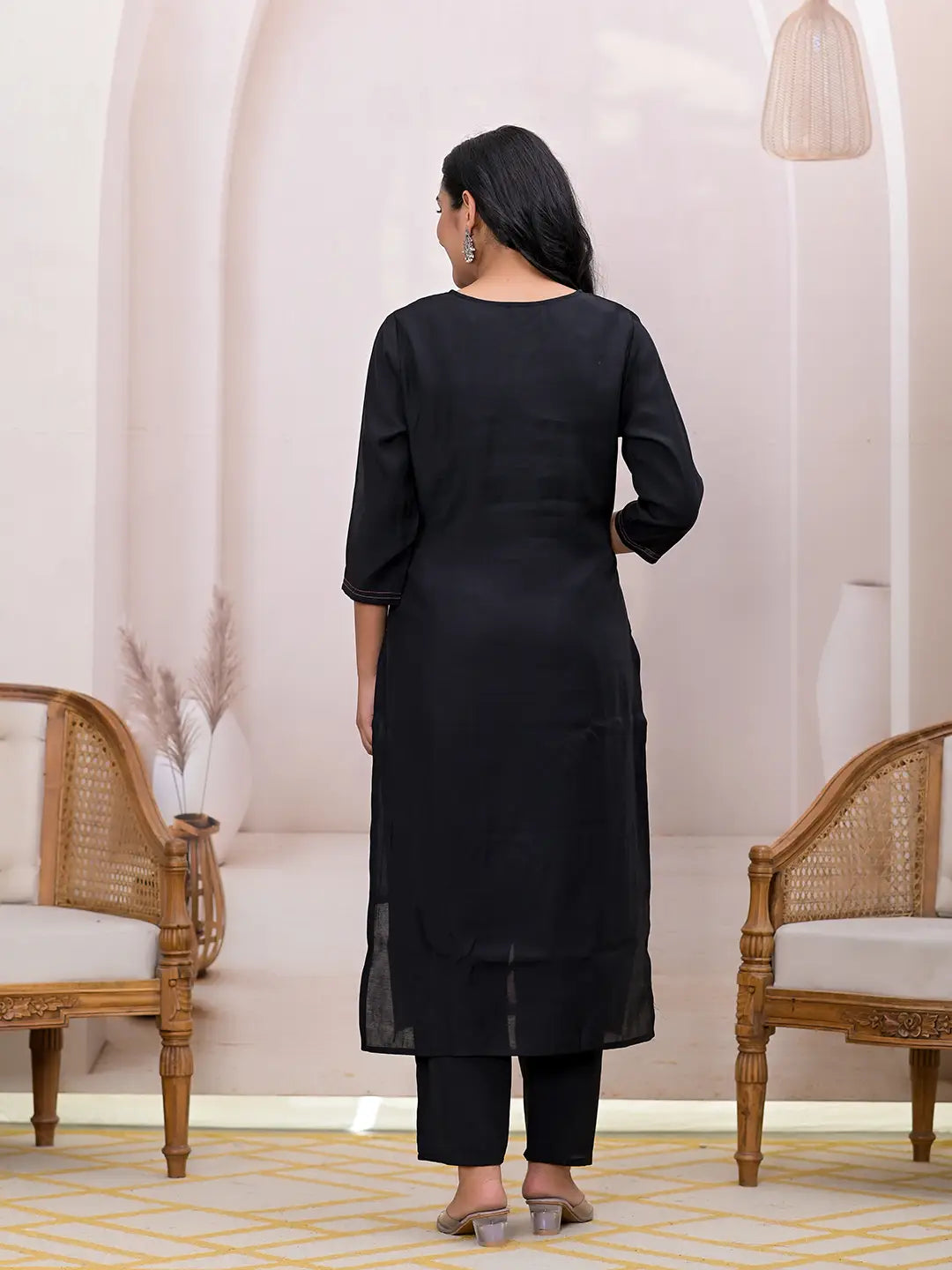 Yufta Black Embroidered Silk Blend Straight Kurta Dupatta Set