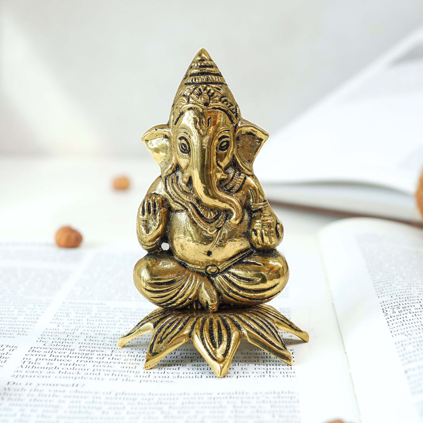 ganesha brass statue