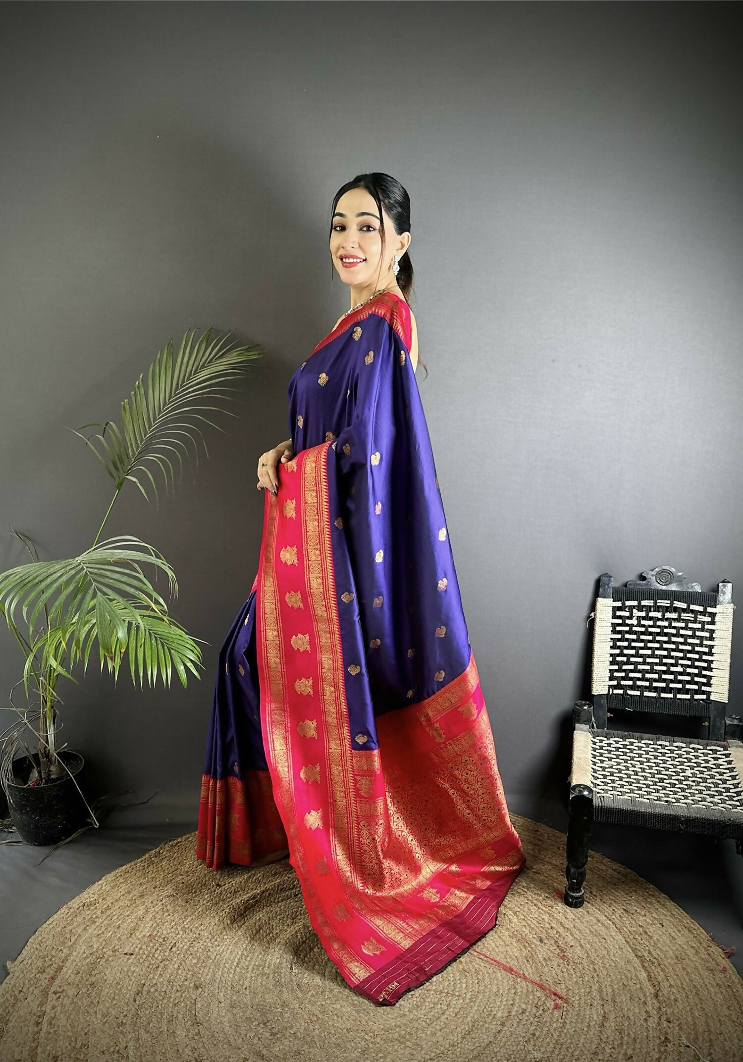 Joban Fashion Navy Blue Banarasi Soft Silk Woven Butti Saree - Distacart