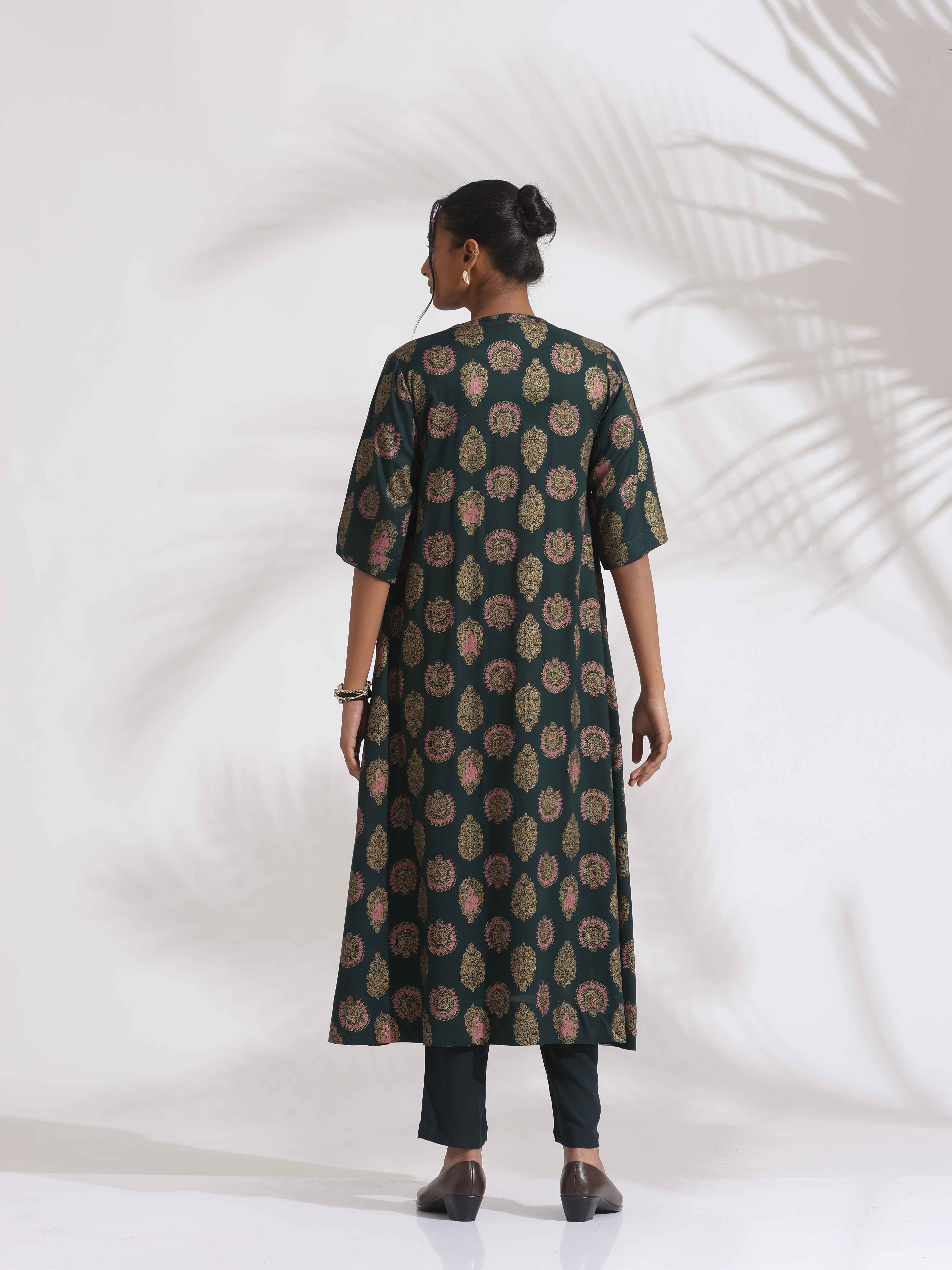 trueBrowns Green Foil Print Cotton Kurta Set