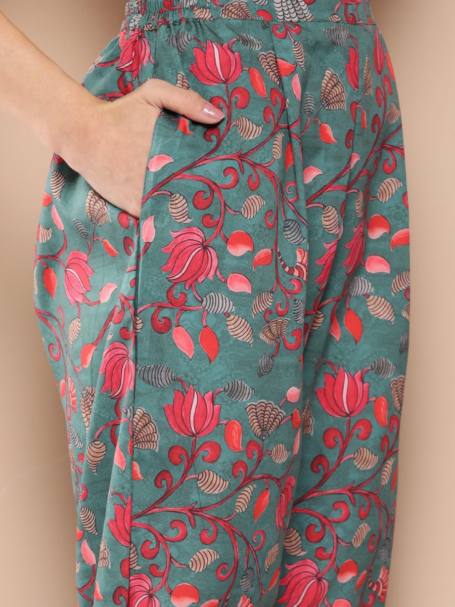 Ahalyaa Women Floral Printed Regular Gotta Patti Kurta with Trousers - Distacart