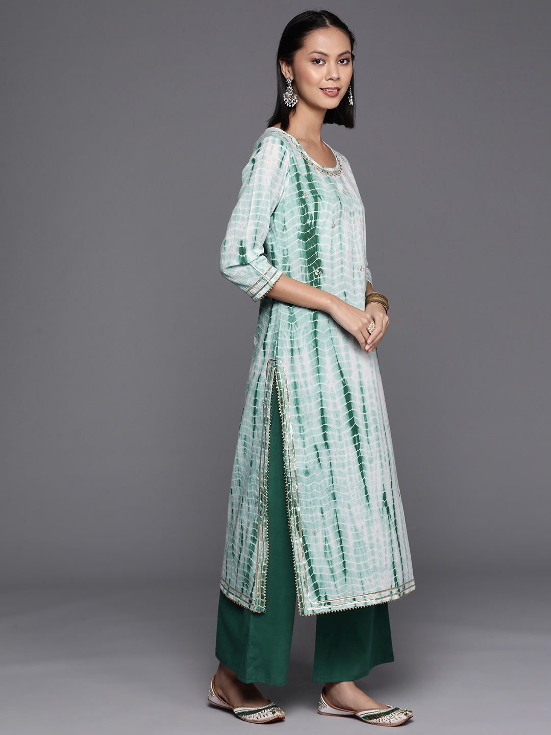 Varanga Women Straight Kurta With Round Neck Paired With Green Solid Palazzo And Green Solid Dupatta - Distacart