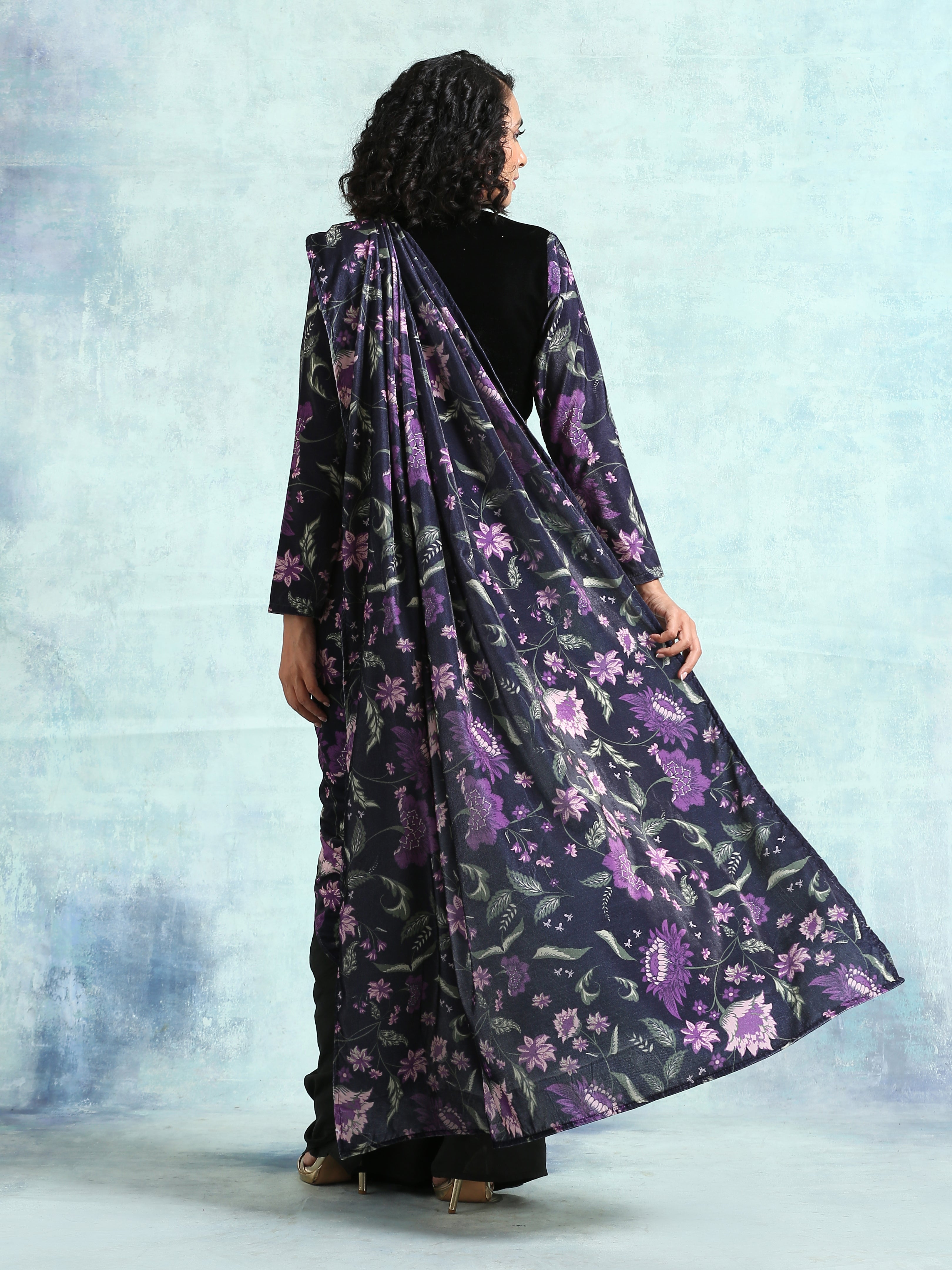 trueBrowns Black Printed Velvet Ready to Wear Saree - Distacart