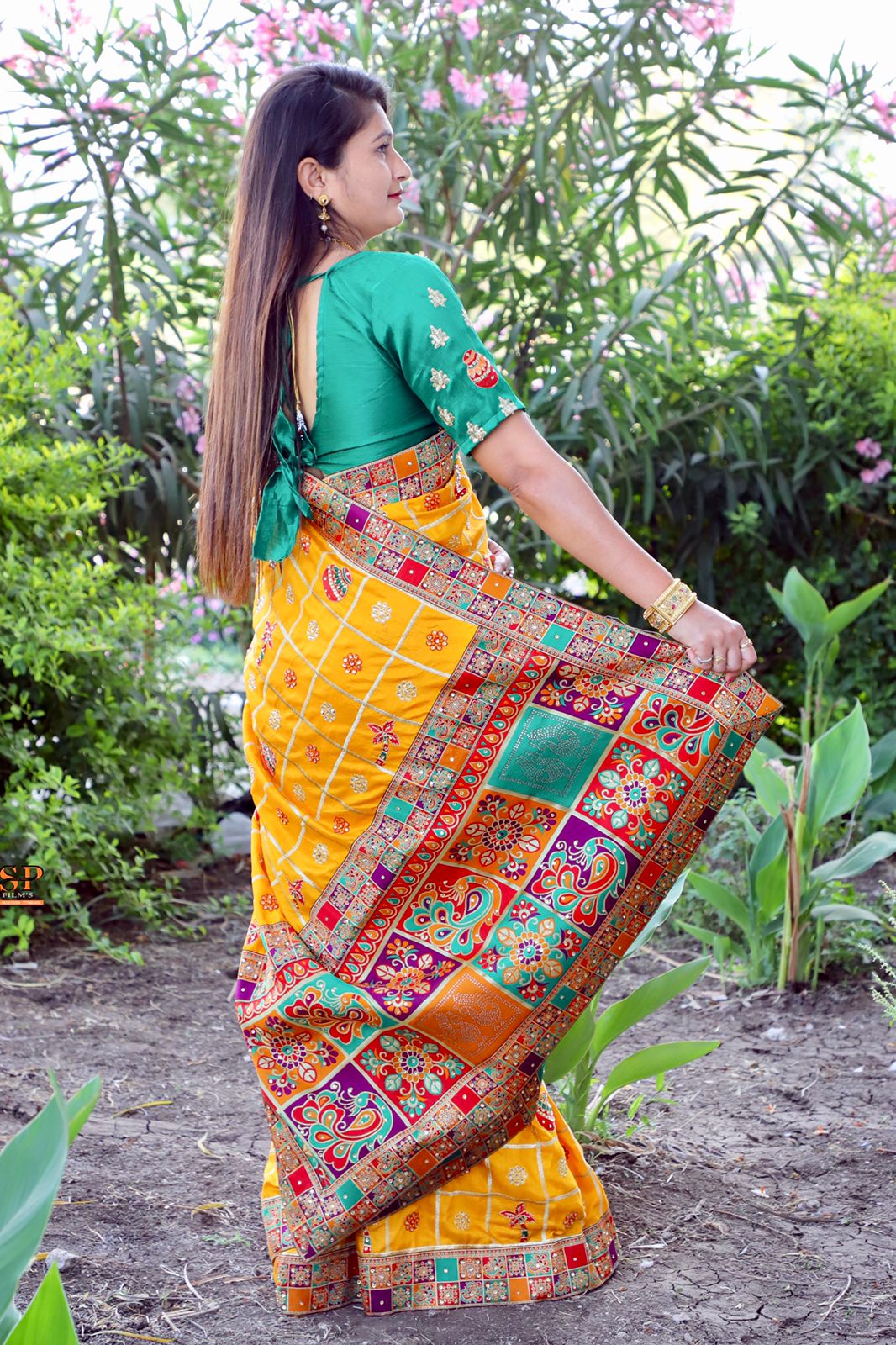 Lorenvalley Fashion Premium Yellow Dola Silk Embroidery and Diamond work with Jacquard Lace Border Saree - Distacart